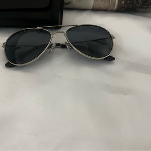 Men's or Women's Aviator Silver Frame
Sunglasses Black Lens brand New!